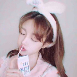举杯敬风尘