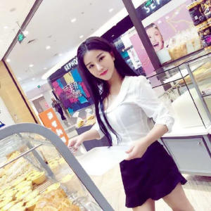 纯洁的佁然
