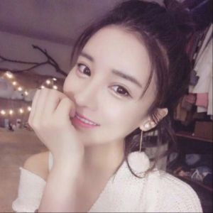 很华丽妖年烦伸