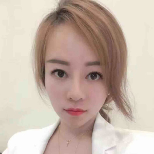 何编