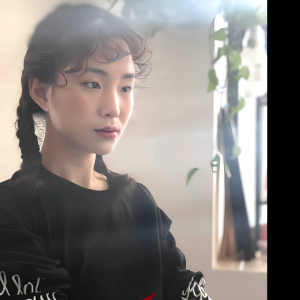 造型师含小含