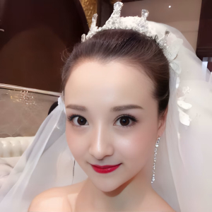淡淡的翎诗蕊
