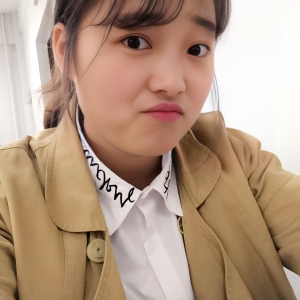 月饼灿亮