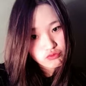 宥然