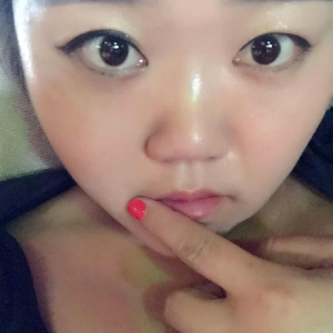 8排6号美甲社