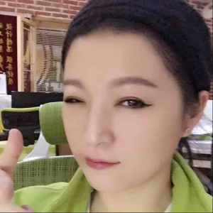 锁清幽