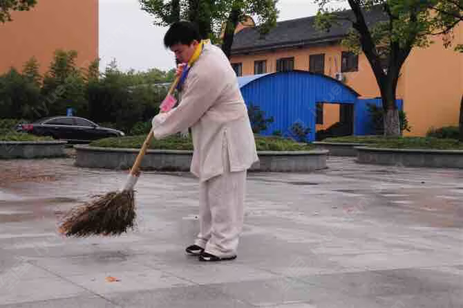 景铄芸遥