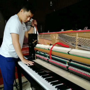 钢琴调律