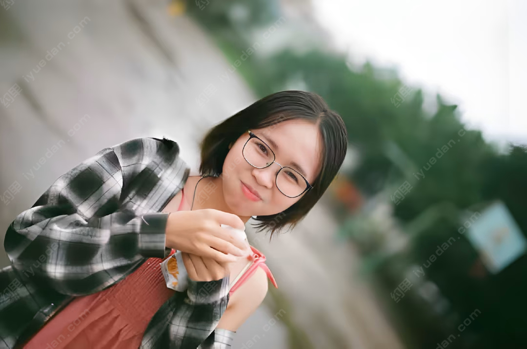 雨滔豪英