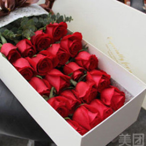 33朵玫瑰长礼盒1盒