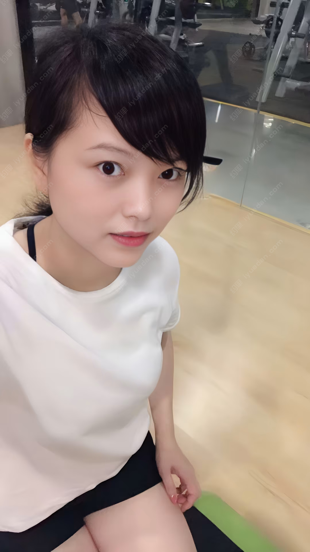 玲珑小妮子