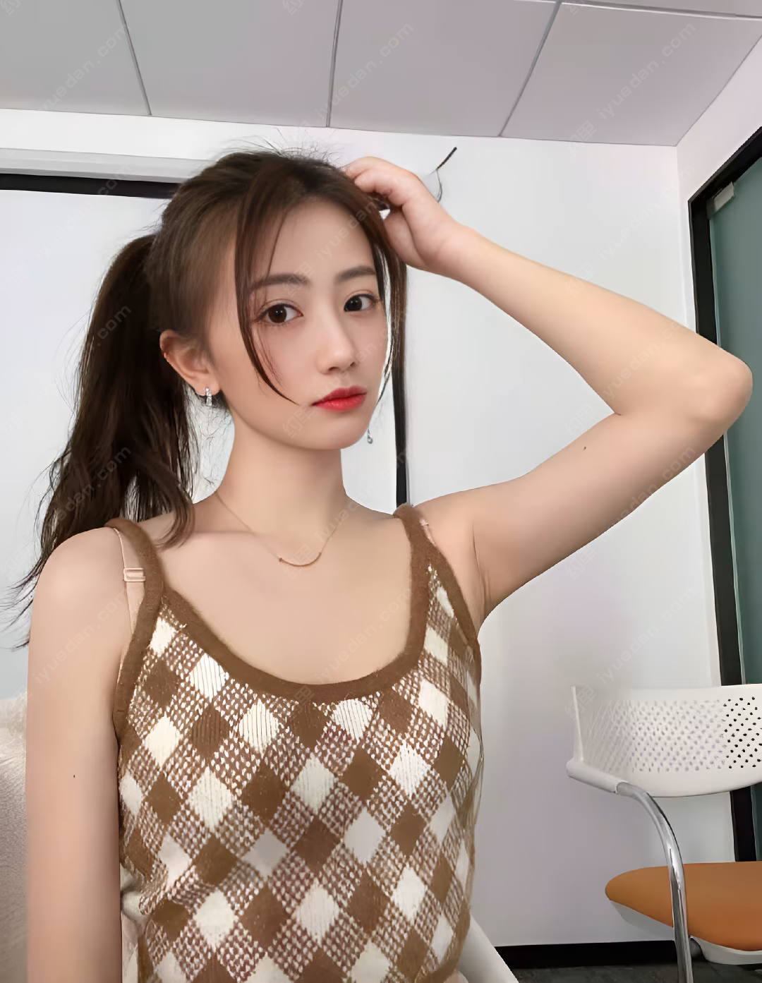 李雪莹_